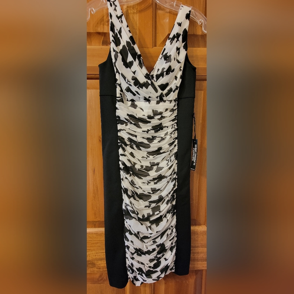 White House Black Market Sleeveless Floral Color Block Dress NWT Size 4